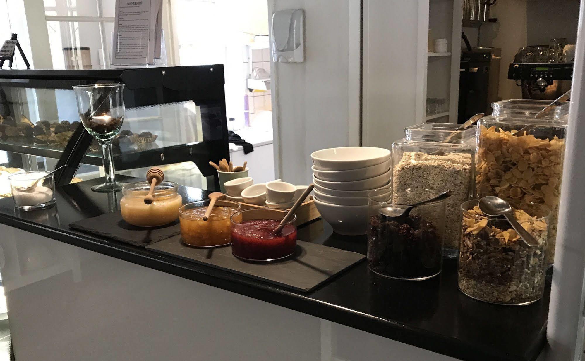 Hotel Centralhotellet 2*